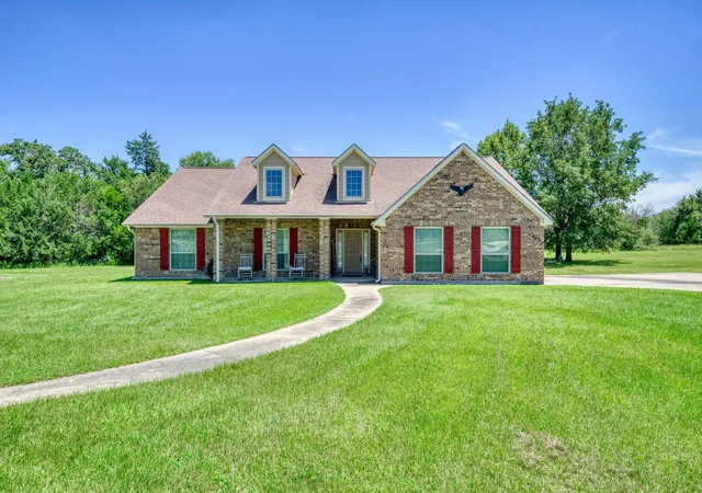 Homes for sale in Madisonville, TX | 9945 Oxford Cemetery Rd, Madisonville, TX 77864 | MLS# 84648921