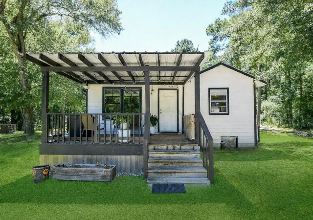 3rd image of 180 Maurine Ln, Cleveland, TX 77328 | MLS# 87840237