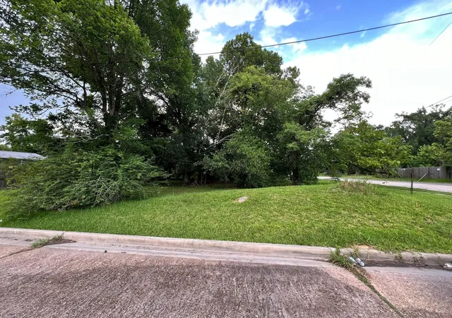 Photo 2 of Land for sale at 0000 Hale, Beaumont, TX 77703 | MLS# 31086457 | Listing updated on 2026-09-18