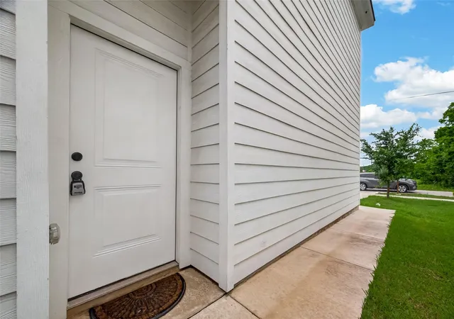 Homes for sale in Houston, TX | 8725 Compton St, Houston, TX 77016 | MLS# 63494954