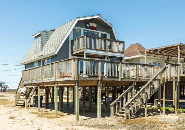 1st image of 2730 Swan Ct, Freeport, TX 77541 | MLS# 72975667