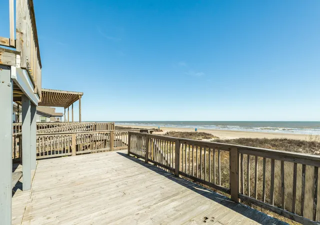 3rd image of 2730 Swan Ct, Freeport, TX 77541 | MLS# 72975667