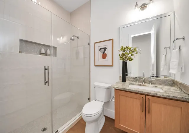 Photo 4 of Sale Pending at 1819 Cheshire Ln, Houston, TX 77018 | MLS# 54134423 | Listing updated on 2026-09-09
