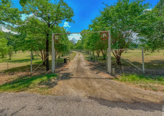 Homes for sale in Brookeland, TX | 1630 County Road 219, Brookeland, TX 75931 | MLS# 62224727