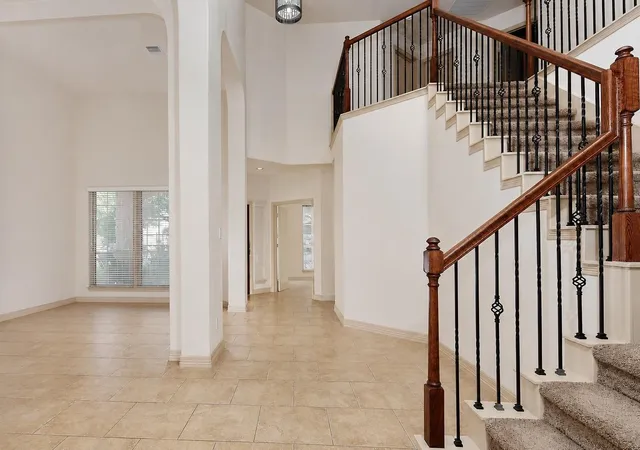 4th image of 146 Hearthshire Cir, The Woodlands, TX 77354 | MLS# 28691873