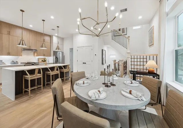 2nd image of 746 Curtin St, Houston, TX 77018 | MLS# 73784858