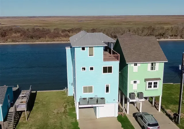 Photo 3 of Single family home for sale at 2928 Fm 2031, Matagorda, TX 77457 | MLS# 72757907 | Listing updated on 2026-10-03