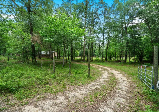 Homes for sale in Navasota, TX | 6071 County Road 448, Navasota, TX 77868 | MLS# 50930070