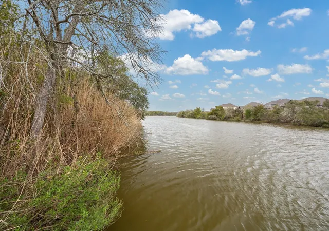 4th image of 290 Marina View Dr, Webster, TX 77598 | MLS# 4900827