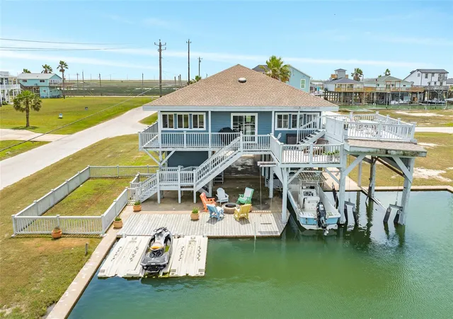 1st image of 202 Schooner Dr, Freeport, TX 77541 | MLS# 88255664
