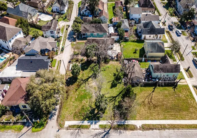 Photo 4 of Land for sale at 1212 Pinckney St, Houston, TX 77009 | MLS# 97612527 | Listing updated on 2026-01-26