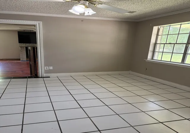 Photo 4 of Single family home for sale at 2628 Defor Rd, Conroe, TX 77301 | MLS# 93169027 | Listing updated on 2026-09-18