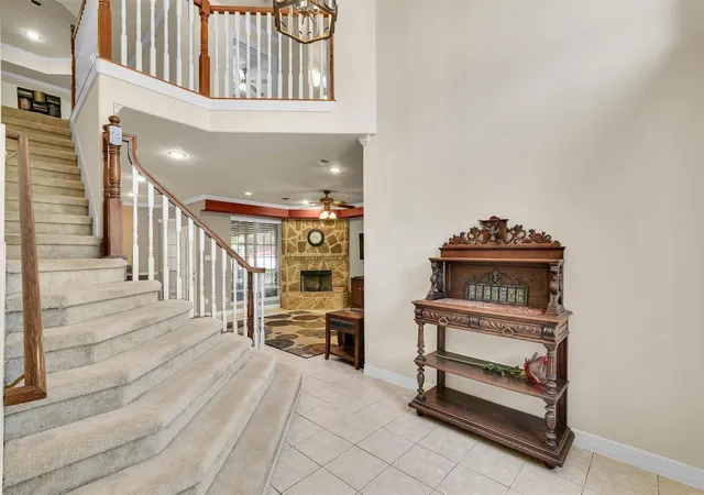 4th image of 9822 El Chaco St, Baytown, TX 77521 | MLS# 49350653