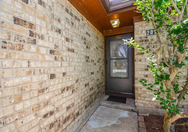 4th image of 2014 Jones St, Rosenberg, TX 77471 | MLS# 61891088