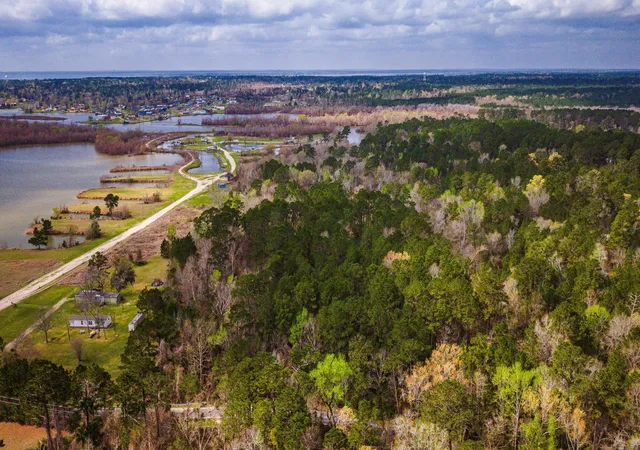 3rd image of 160 Triple Creek Dr, Livingston, TX 77351 | MLS# 57047619