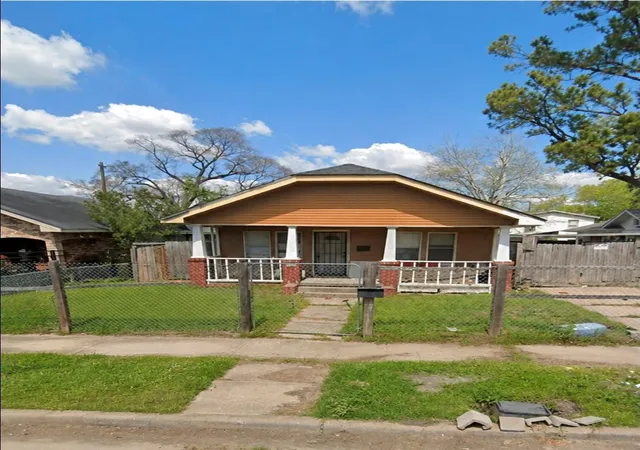 Photo 1 of Single family home for sale at 5213 Lindsay St, Houston, TX 77023 | MLS# 81795302 | Listing updated on 2026-08-22