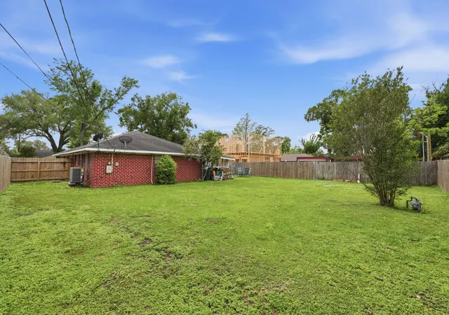 16th image of 10922 Ivyridge Rd, Houston, TX 77043 | MLS# 22636772