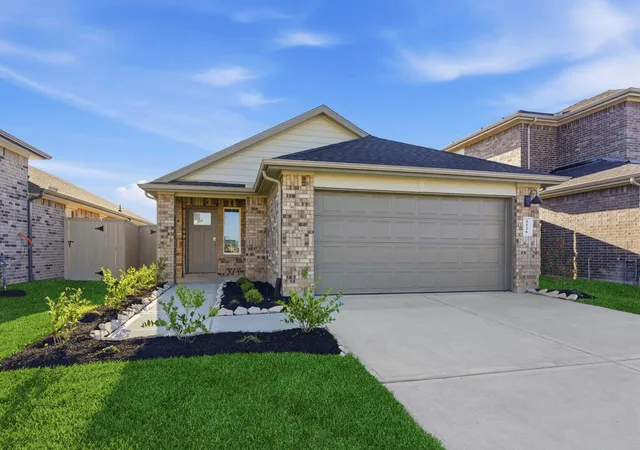 Photo 1 of Sale Pending at 3422 Horeshoe Trl Rd, League City, TX 77573 | MLS# 23144474 | Listing updated on 2026-08-03