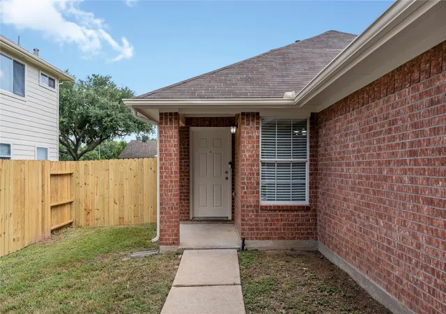 3rd image of 19342 Montclair Meadow Ln, Katy, TX 77449 | MLS# 33354450