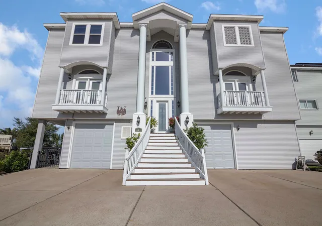 2nd image of 1 S Pintail St, La Marque, TX 77568 | MLS# 15815054
