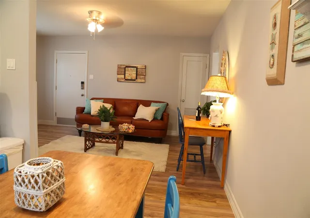 Photo 3 of Sale Pending at 2308 53rd St, Galveston, TX 77551 | MLS# 6864009 | Listing updated on 2025-09-20