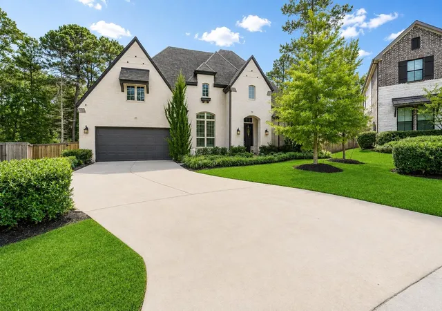 Photo 2 of Single family home for sale at 107 Rosewood Forest Ct, Willis, TX 77318 | MLS# 16198174 | Listing updated on 2026-09-06