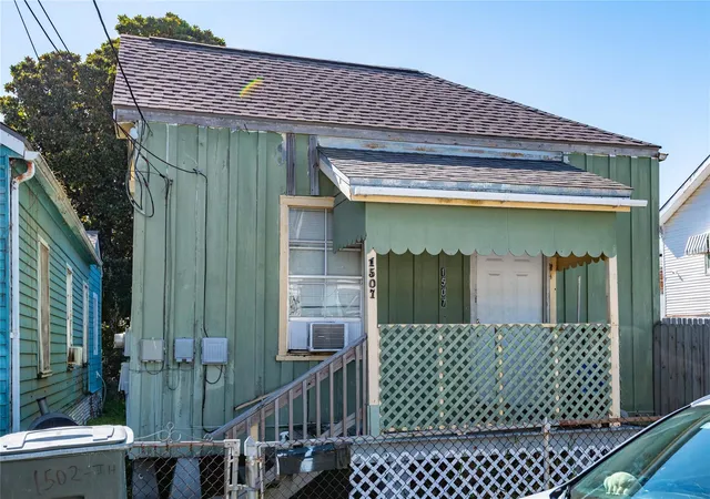 Photo 1 of Single family home for sale at 1507 J H Clouser St, Galveston, TX 77550 | MLS# 40468457 | Listing updated on 2026-08-21