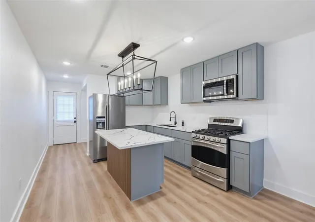 Photo 4 of Single family home for sale at 9710 Masterson St, Houston, TX 77029 | MLS# 58304579 | Listing updated on 2026-08-31