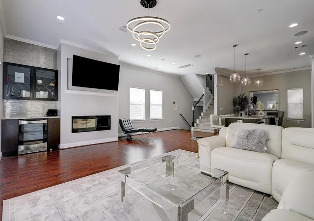 4th image of 1206 Cushing St, Houston, TX 77019 | MLS# 16534902