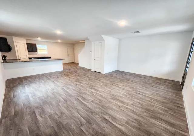 Photo 3 of Single family home for sale at 9815 Emerald Stone Way, Conroe, TX 77306 | MLS# 59443231 | Listing updated on 2026-09-05