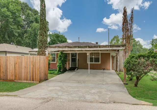 Photo 1 of Single family home for sale at 10131 Tangiers Rd, Houston, TX 77041 | MLS# 1080358 | Listing updated on 2026-07-17