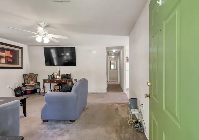 4th image of 805 Webb St, Conroe, TX 77301 | MLS# 23793924