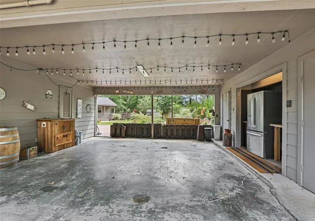 Photo 4 of Sale Pending at 20 Little John Ln, Dayton, TX 77535 | MLS# 37584408 | Listing updated on 2026-09-15