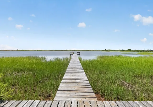 Homes for sale in Palacios, TX | 228 Speckled Trout Loop, Palacios, TX 77465 | MLS# 67172491