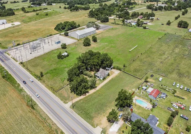 2nd image of 2120 Fm 389, Brenham, TX 77833 | MLS# 76602199