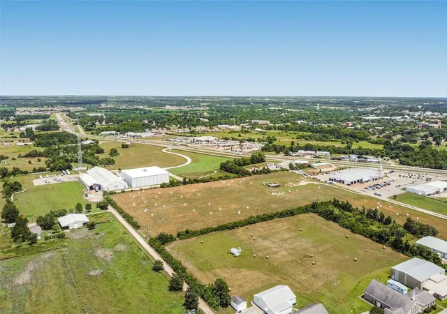 3rd image of 2120 Fm 389, Brenham, TX 77833 | MLS# 76602199