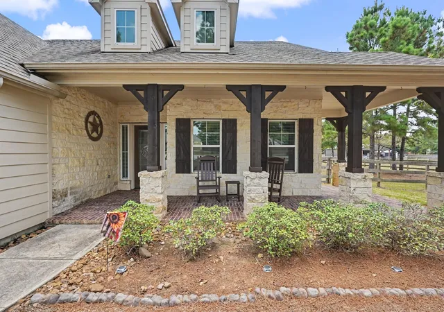 Photo 3 of Sale Pending at 9175 Wapiti Trl, Conroe, TX 77303 | MLS# 40848494 | Listing updated on 2026-09-10