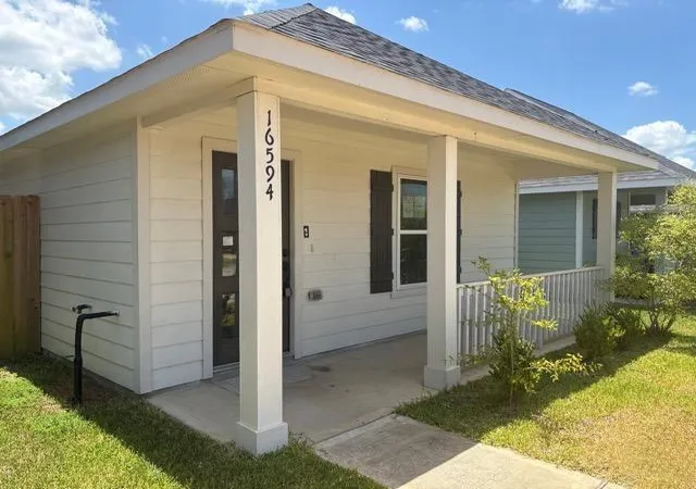 Photo 3 of Single family home for sale at 16594 Colleen Pl, Conroe, TX 77306 | MLS# 33558361 | Listing updated on 2026-08-27