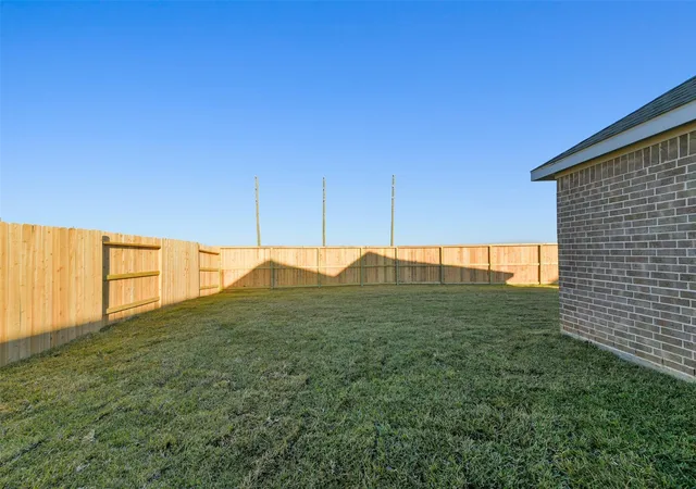 Photo 4 of Single family home for sale at 1525 Apache Hts Dr, Dayton, TX 77535 | MLS# 69069352 | Listing updated on 2026-10-09