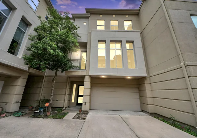 1st image of 1112 Columbus St #B, Houston, TX 77019 | MLS# 73037797