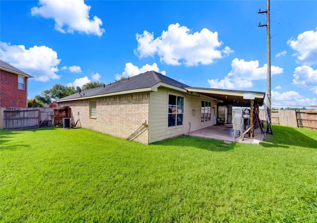 Homes for sale in Stafford, TX | 702 Hollyhock Dr, Stafford, TX 77477 | MLS# 30847666