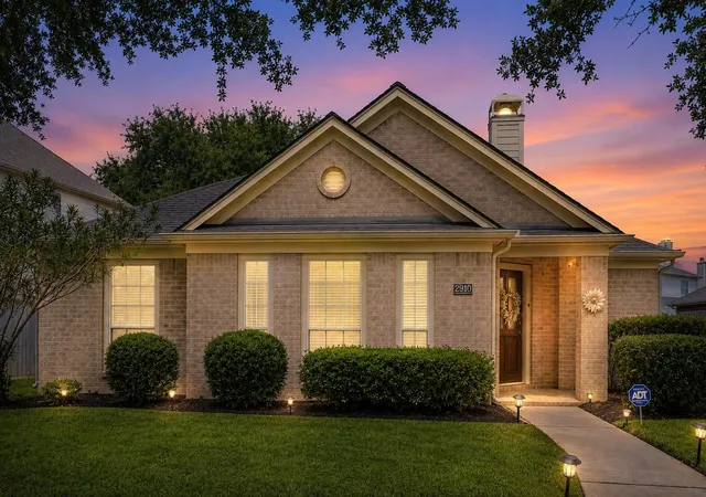 Photo 1 of Sale Pending at 2910 Laguna Shrs Ln, League City, TX 77573 | MLS# 38970678 | Listing updated on 2026-09-16