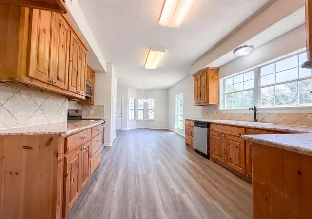 Photo 2 of Single family home for sale at 107 S Creek Dr, Bellville, TX 77418 | MLS# 48254741 | Listing updated on 2026-09-18