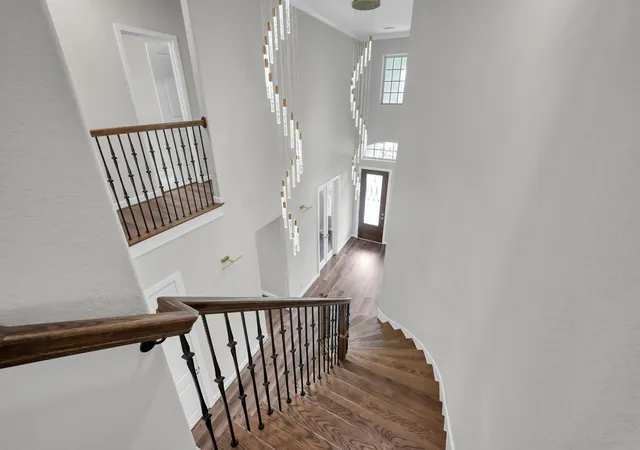4th image of 11 Floral Vista Dr, Tomball, TX 77375 | MLS# 54755094