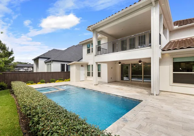 Homes for sale in Tomball, TX | 11 Floral Vista Dr, Tomball, TX 77375 | MLS# 54755094