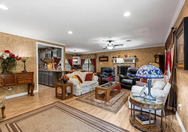 Photo 3 of Single family home for sale at 19094 Fm 2854 Rd, Montgomery, TX 77316 | MLS# 38143070 | Listing updated on 2026-09-14