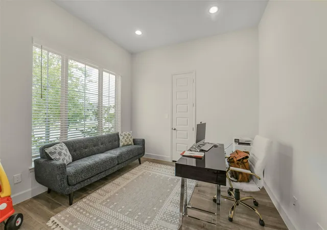 Photo 4 of Single family home for sale at 1910 Longcroft Ln, Katy, TX 77493 | MLS# 48206406 | Listing updated on 2026-09-14