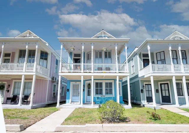 Photo 1 of Multi family home for sale at 1604 Ave L, Galveston, TX 77550 | MLS# 20103485 | Listing updated on 2026-07-20