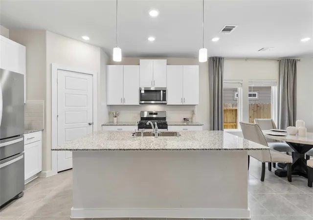 Photo 3 of Single family home for sale at 18623 Frost Ridge Dr, Crosby, TX 77532 | MLS# 83494844 | Listing updated on 2026-08-29