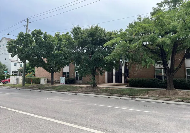 23rd image of 2516 Commonwealth St #102, Houston, TX 77006 | MLS# 71582364